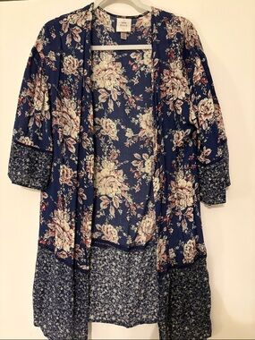 Knox Rose kimono